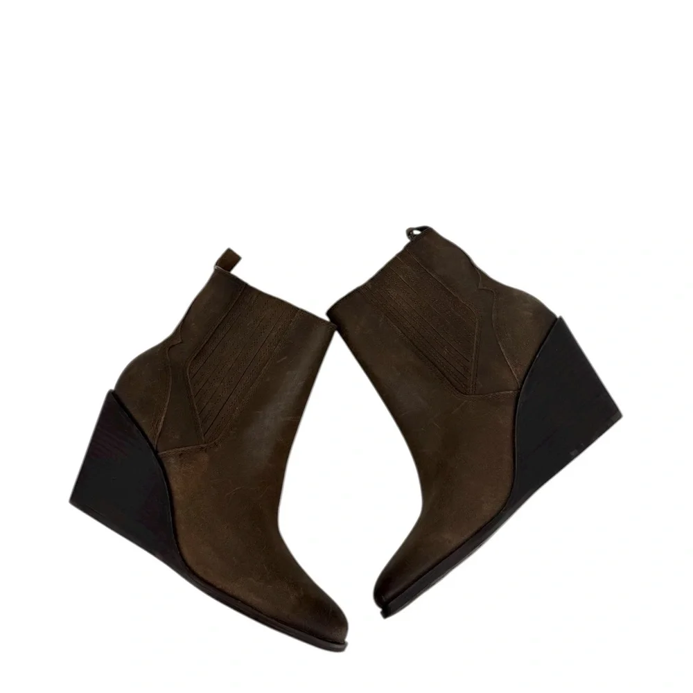 Lucky Brand Wilano Brown Distressed Suede Slip On Wedge NWOB Size 10